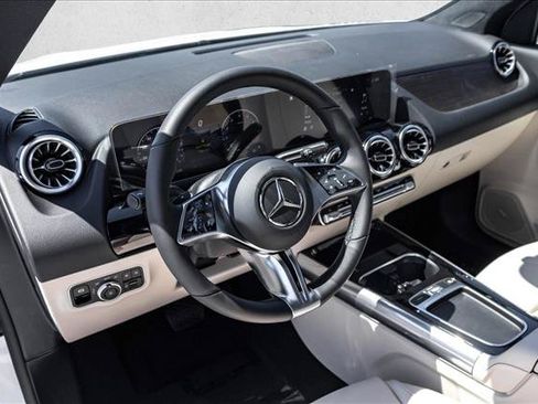 New 2026 Mercedes-Benz GLA 250 4MATIC image 10