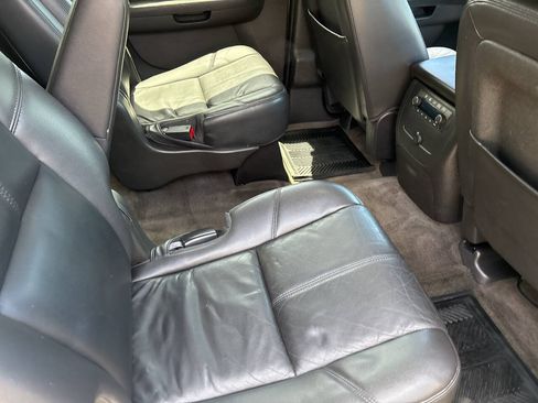 Used 2013 GMC Yukon XL SLT w/ Regional Value Package AWD/4WD image 7