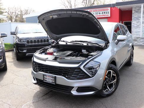 Used 2024 Kia Sportage LX image 43