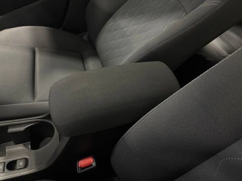 Used 2025 Toyota Corolla LE FWD image 23