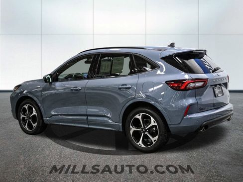 Certified 2025 Ford Escape ST-Line Elite image 4