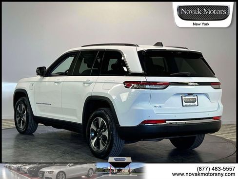 Used 2023 Jeep Grand Cherokee 4WD 4xe w/ Luxury Tech Group II image 6