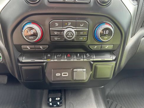 Certified 2022 Chevrolet Silverado 1500 RST AWD/4WD image 19