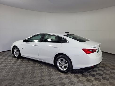 Used 2024 Chevrolet Malibu LS w/ Driver Confidence Package FWD image 3