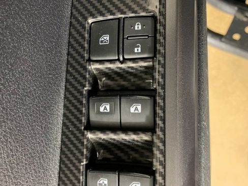 Used 2021 Toyota Tacoma TRD Sport w/ TRD Premium Sport Package image 17