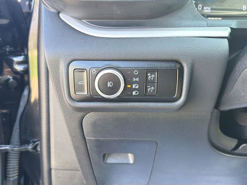 Used 2023 Ford Explorer XLT w/ Equipment Group 202A AWD/4WD image 30
