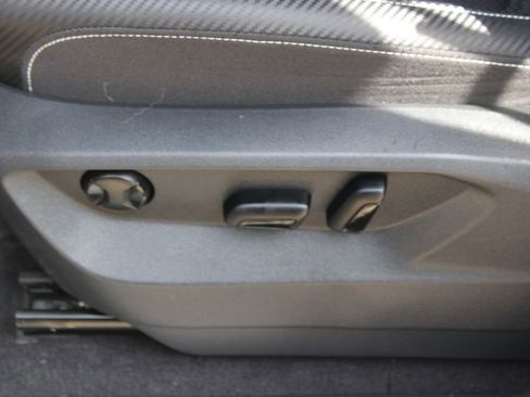 Certified 2024 Volkswagen Atlas Cross Sport SE image 10