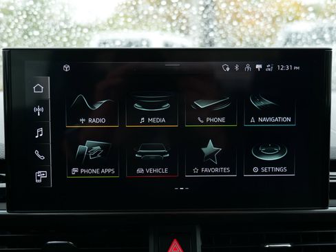 Used 2022 Audi A4 2.0T Premium image 25