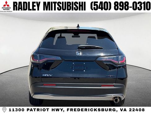Used 2024 Honda HR-V Sport image 18