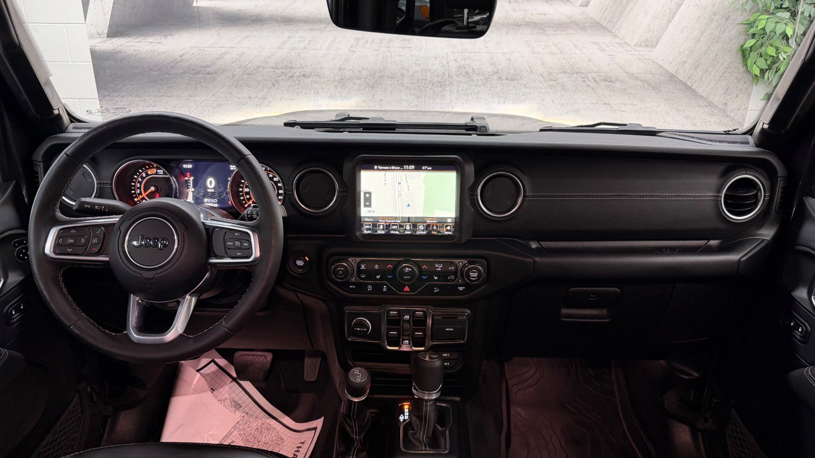 Used 2019 Jeep Wrangler Unlimited Sahara AWD/4WD image 34