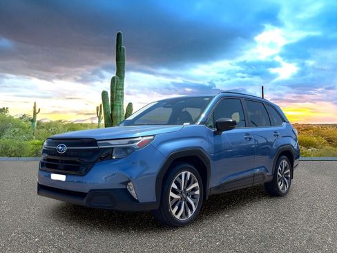 Used 2025 Subaru Forester Touring w/ Popular Package - Touring AWD/4WD image 2