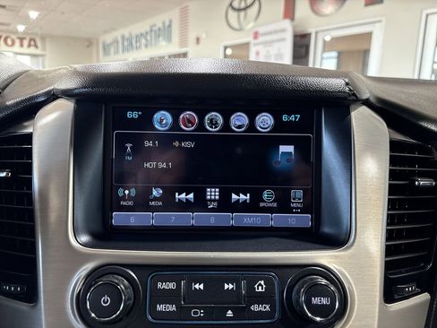 Used 2019 GMC Yukon XL Denali w/ Denali Ultimate Package AWD/4WD image 16