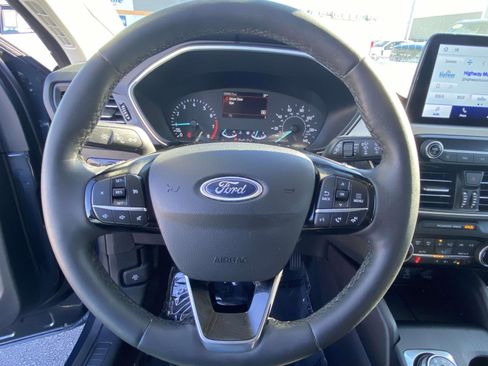 Used 2022 Ford Escape SEL image 18