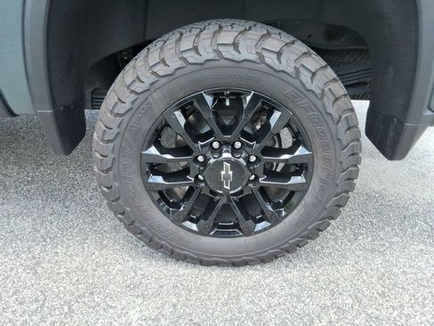 Certified 2025 Chevrolet Silverado 2500 LTZ w/ Trail Boss Package AWD/4WD image 14