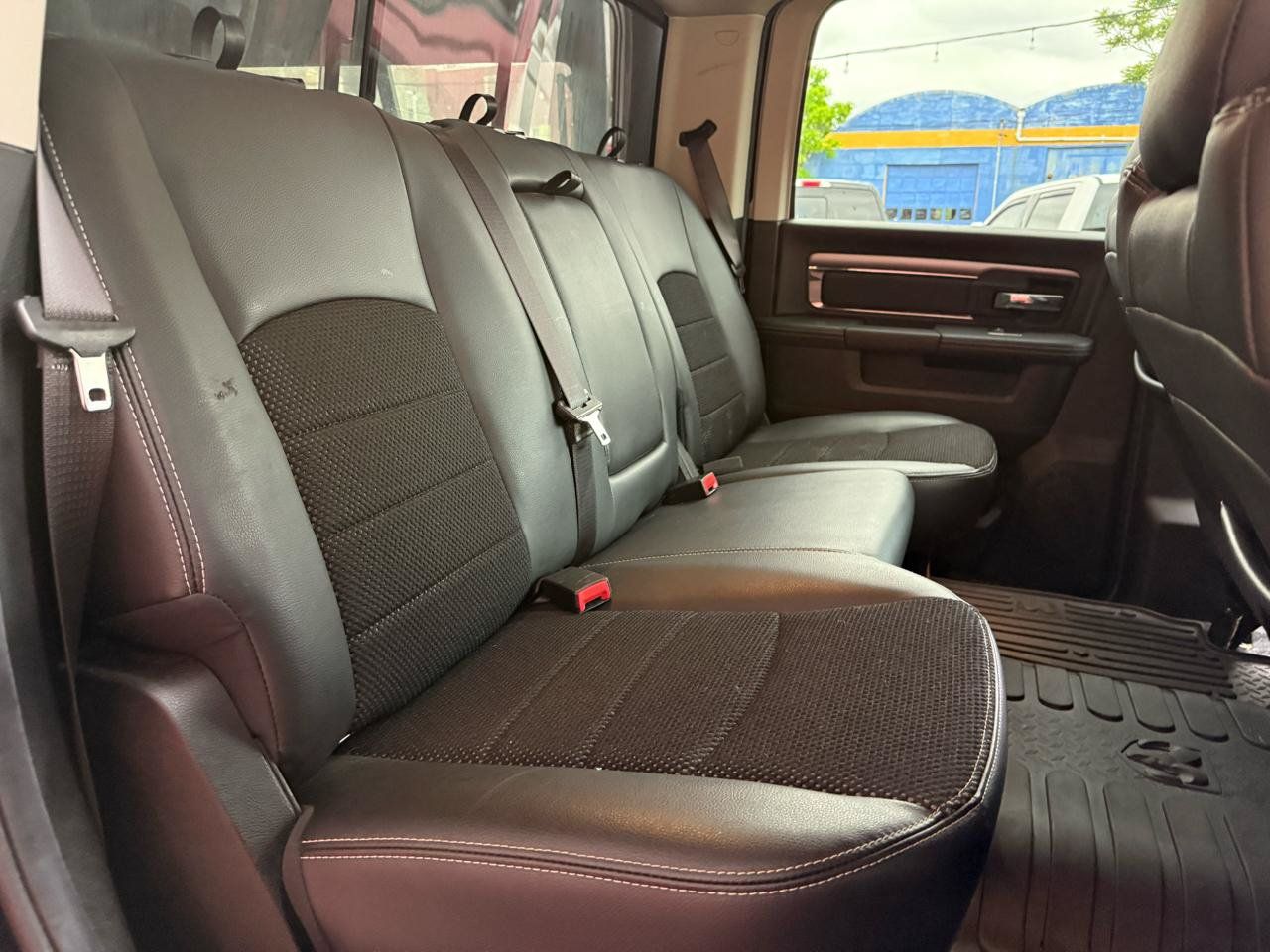 Used 2018 RAM 2500 Big Horn w/ Sport Appearance Group AWD/4WD image 18