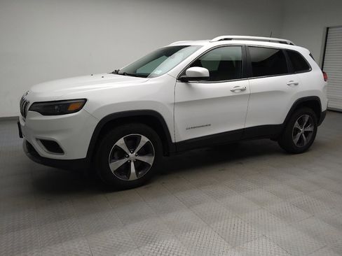 Used 2019 Jeep Cherokee Limited AWD/4WD image 2