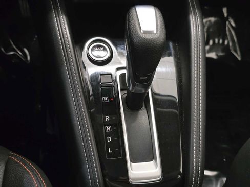 Used 2020 Nissan Kicks SR FWD image 16