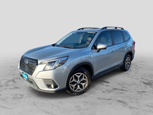 Used 2022 Subaru Forester Premium image 1