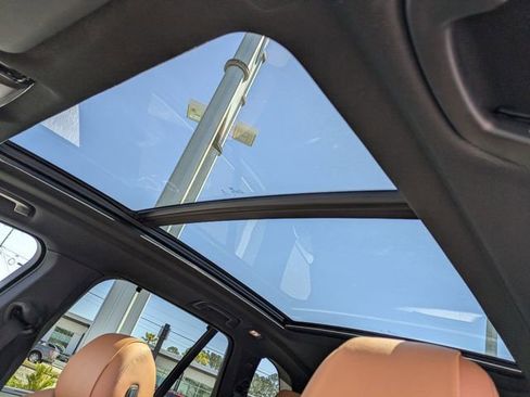 Used 2019 BMW X5 xDrive40i w/ Executive Package image 24