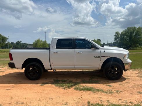 Used 2016 RAM 1500 Big Horn AWD/4WD image 1