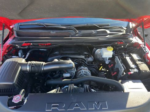 Used 2021 RAM 1500 Big Horn AWD/4WD image 9