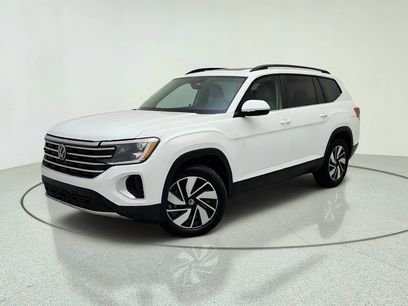 Used 2024 Volkswagen Atlas SE w/ Panoramic Sunroof Package