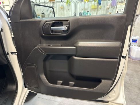 Used 2021 Chevrolet Silverado 1500 Custom image 24