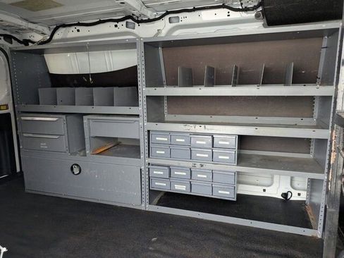 Used 2018 Ford Transit 250 130 Low Roof image 19