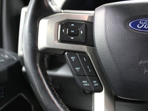 Used 2021 Ford F250 Platinum image 10