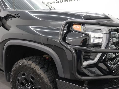 Used 2024 Chevrolet Silverado 3500 High Country w/ High Country Premium Package AWD/4WD image 30