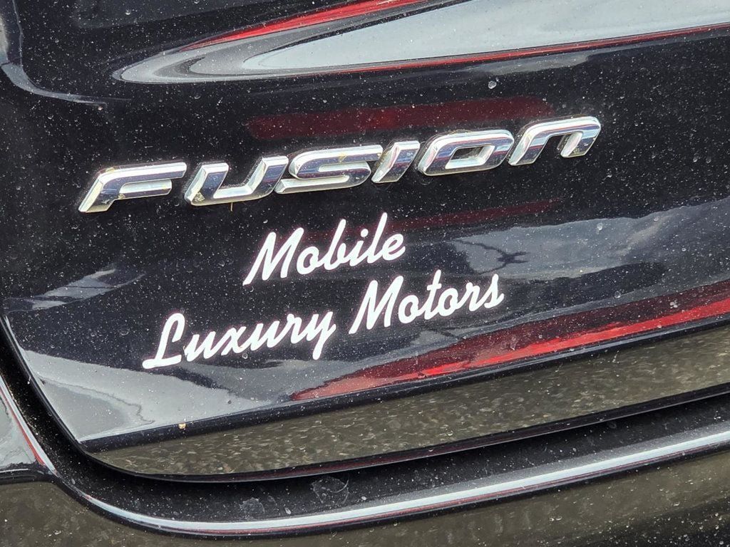Used 2020 Ford Fusion SE FWD image 31
