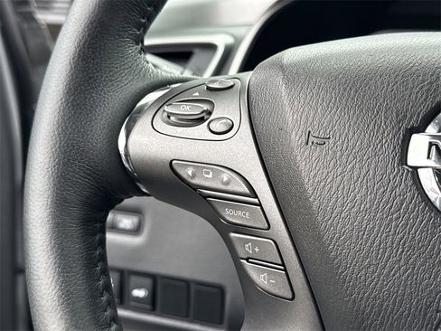 Certified 2019 Nissan Murano SL w/ Cargo Package image 38