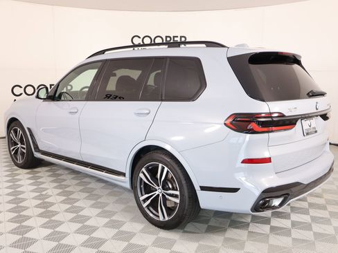 Used 2026 BMW X7 xDrive40i AWD/4WD image 24