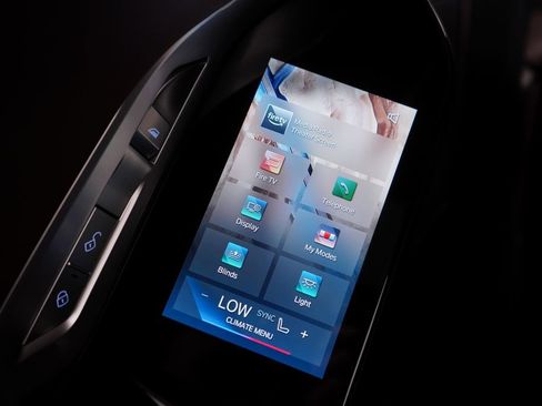 New 2026 BMW 760i xDrive w/ Executive Package image 14