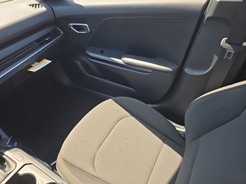 New 2026 Kia K4 FWD image 15