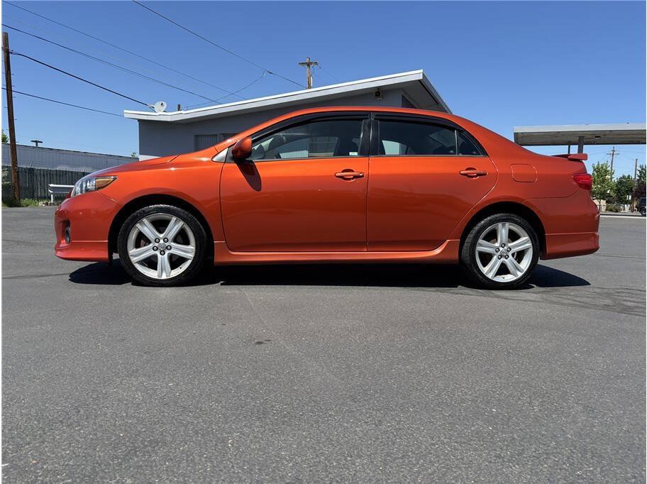 Used 2013 Toyota Corolla S Special Edition FWD image 2