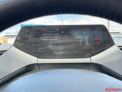 Certified 2026 Toyota Prius XLE FWD image 25