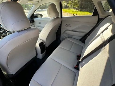 Certified 2024 Hyundai Kona SEL AWD/4WD image 11