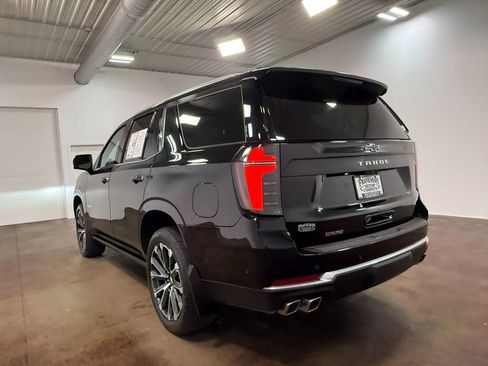 Used 2025 Chevrolet Tahoe High Country AWD/4WD image 35