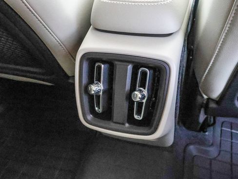 New 2026 Volvo XC40 B4 Plus w/ Climate Package image 20