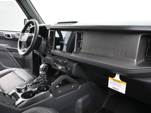 New 2025 Ford Bronco Badlands image 26