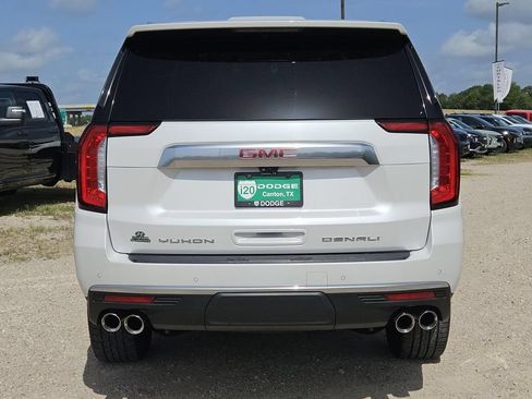 Used 2021 GMC Yukon Denali w/ Denali Premium Package AWD/4WD image 6