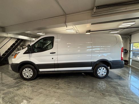 Used 2018 Ford Transit 250 130 Low Roof w/ Exterior Upgrade Package image 6