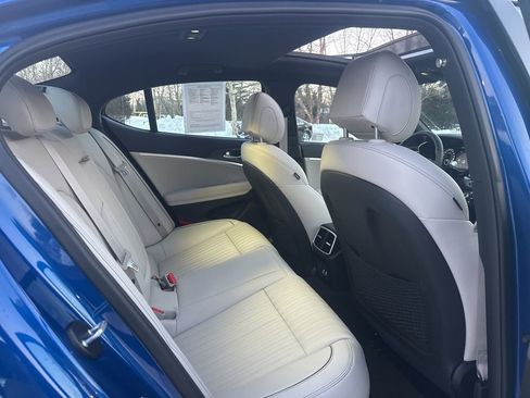 Used 2025 Genesis G70 2.5T w/ Sport Prestige Package image 29