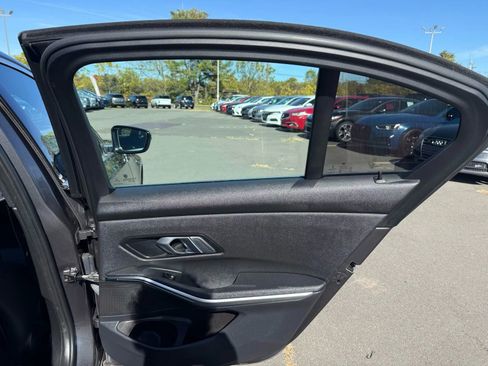 Used 2021 BMW 330i xDrive Sedan image 19