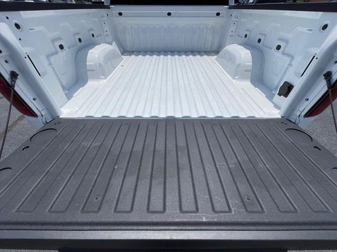 Used 2026 Chevrolet Silverado 1500 Custom w/ LPO, Dark Essentials Package AWD/4WD image 7
