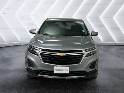 Used 2024 Chevrolet Equinox LT image 2