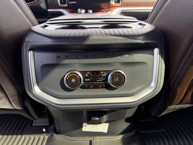 Used 2025 Ford Expedition King Ranch AWD/4WD image 29