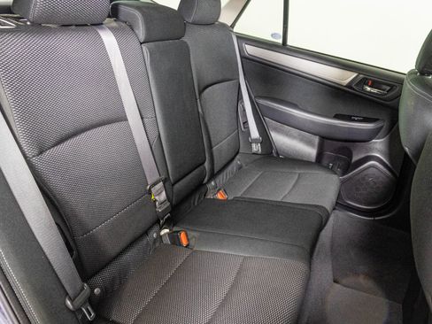 Used 2017 Subaru Outback 2.5i Premium image 41