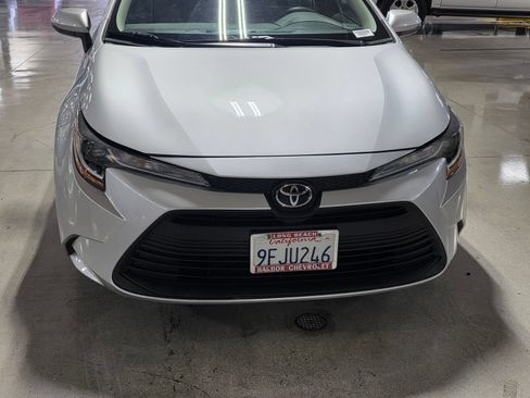 Used 2023 Toyota Corolla LE FWD image 9